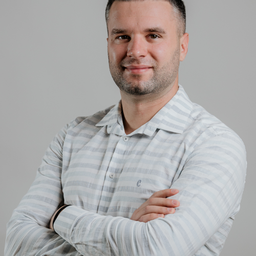 Александър Попов - СмарТест - Създаване и решаване на тестове онлайн